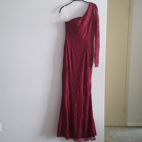 Gala / Bridesmaids Dress - Picture 6 of 6